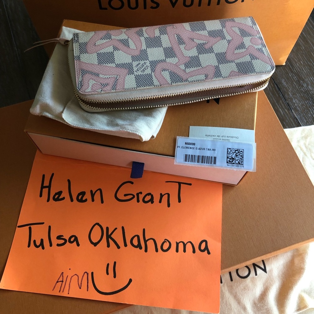 ❌SOLD❌ Louis Vuitton TAHITIENNE clemence wallet